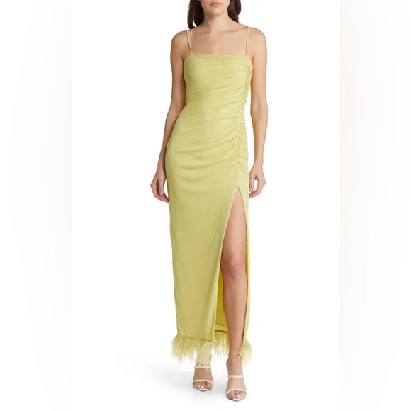 SAYLOR Gardenia Ruched Metallic Dress in Pear Yellow Size Large - Picture 2 of 9